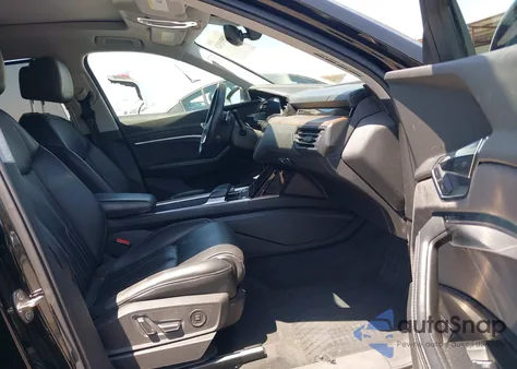 2019 Audi E-Tron Premium Plus из США, поврежденный, VIN WA1VABGE7KB023745